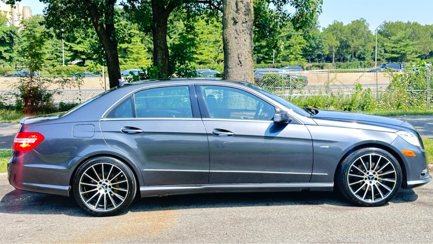 Mercedes-Benz, 2012 E350 form Matic blue Tech