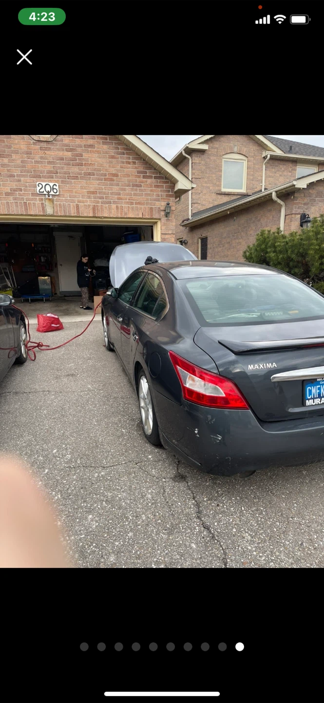 2009 Nissan Maxima fully loaded with leather.