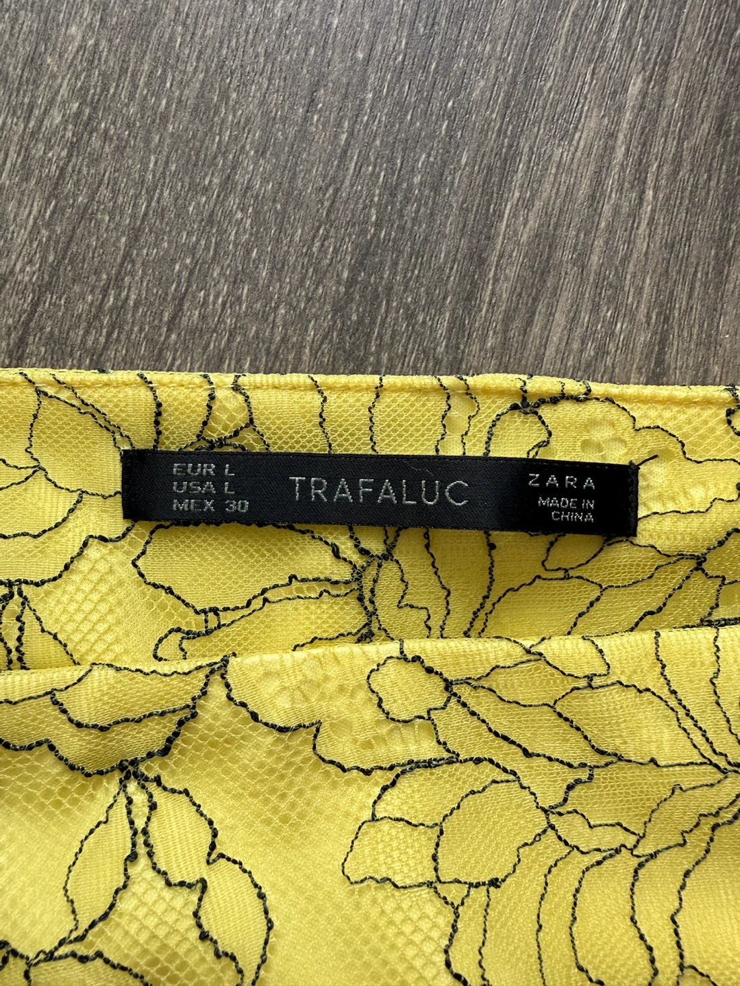 Zara Yellow Lace Skirt Size L