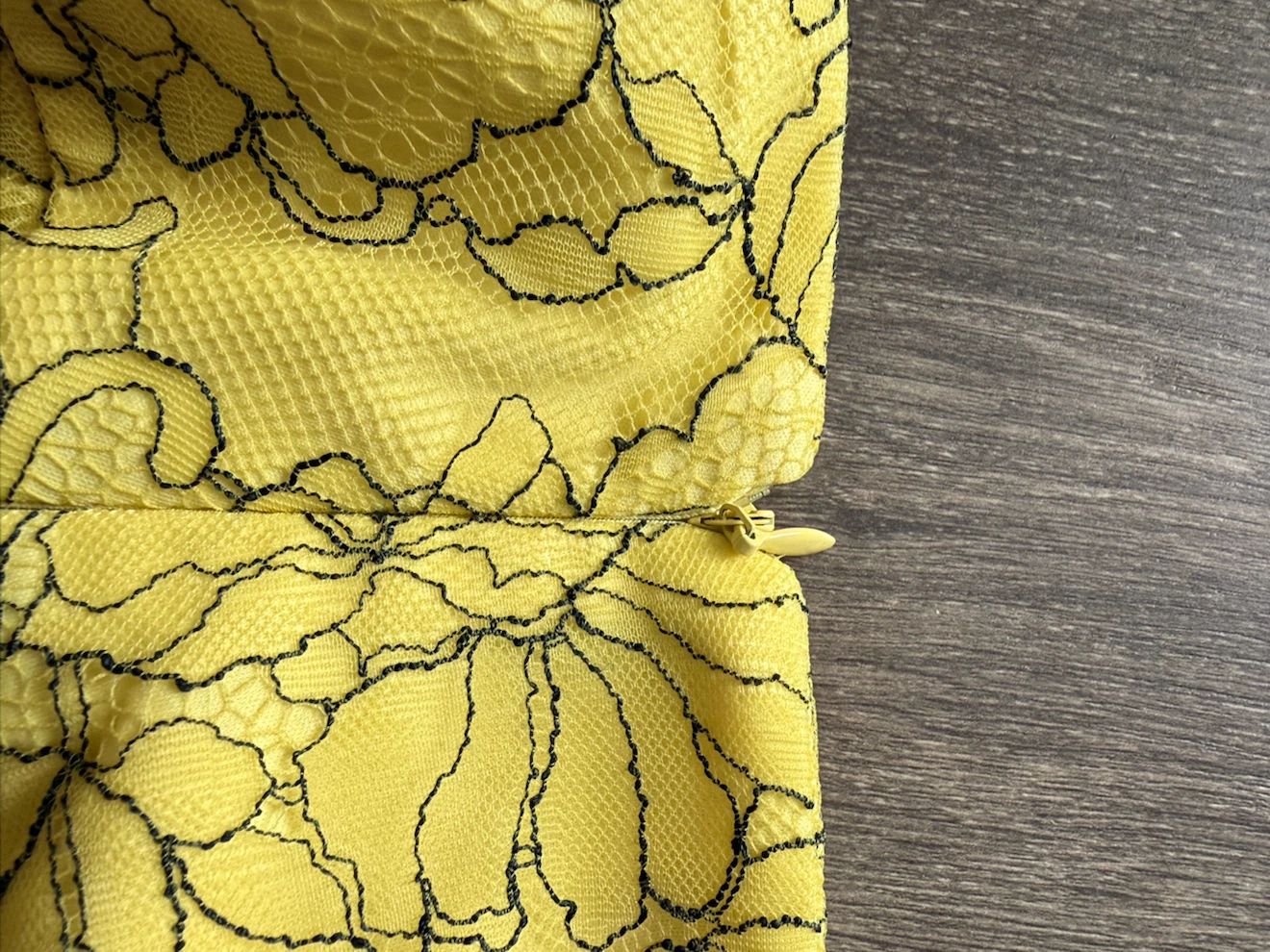 Zara Yellow Lace Skirt Size L - photo 2