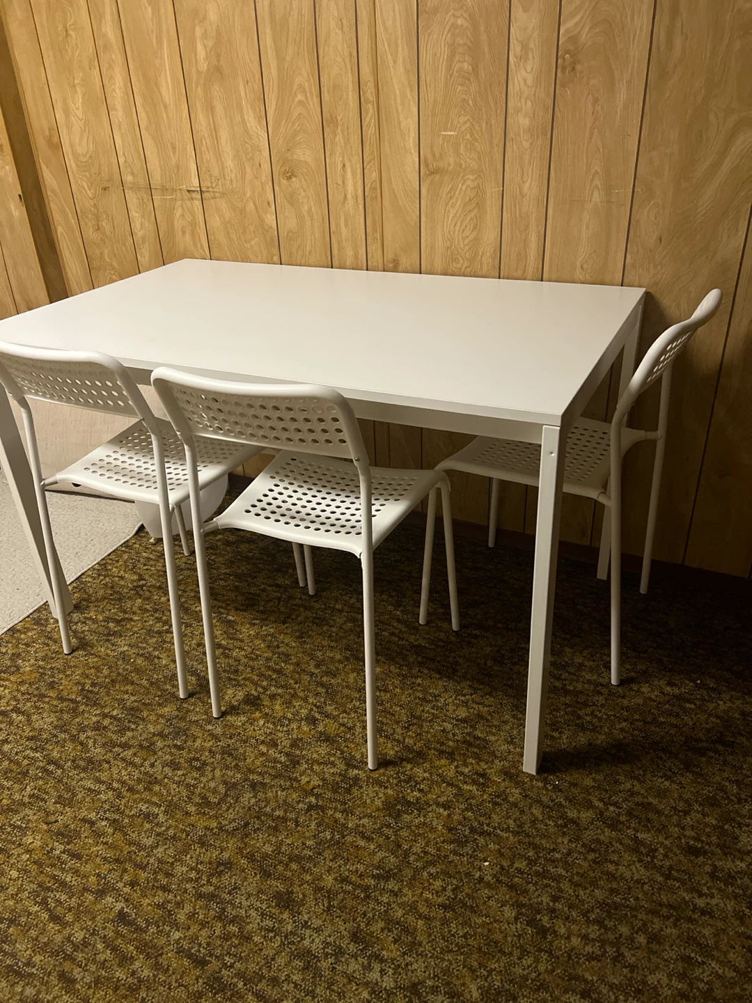 Dining Table (used for staging) - photo 4