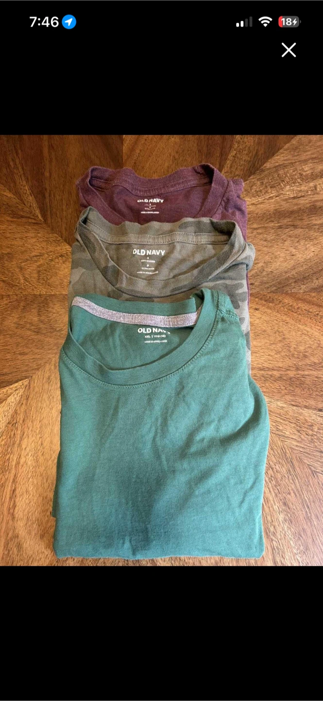 3 x Old Navy tshirts - small