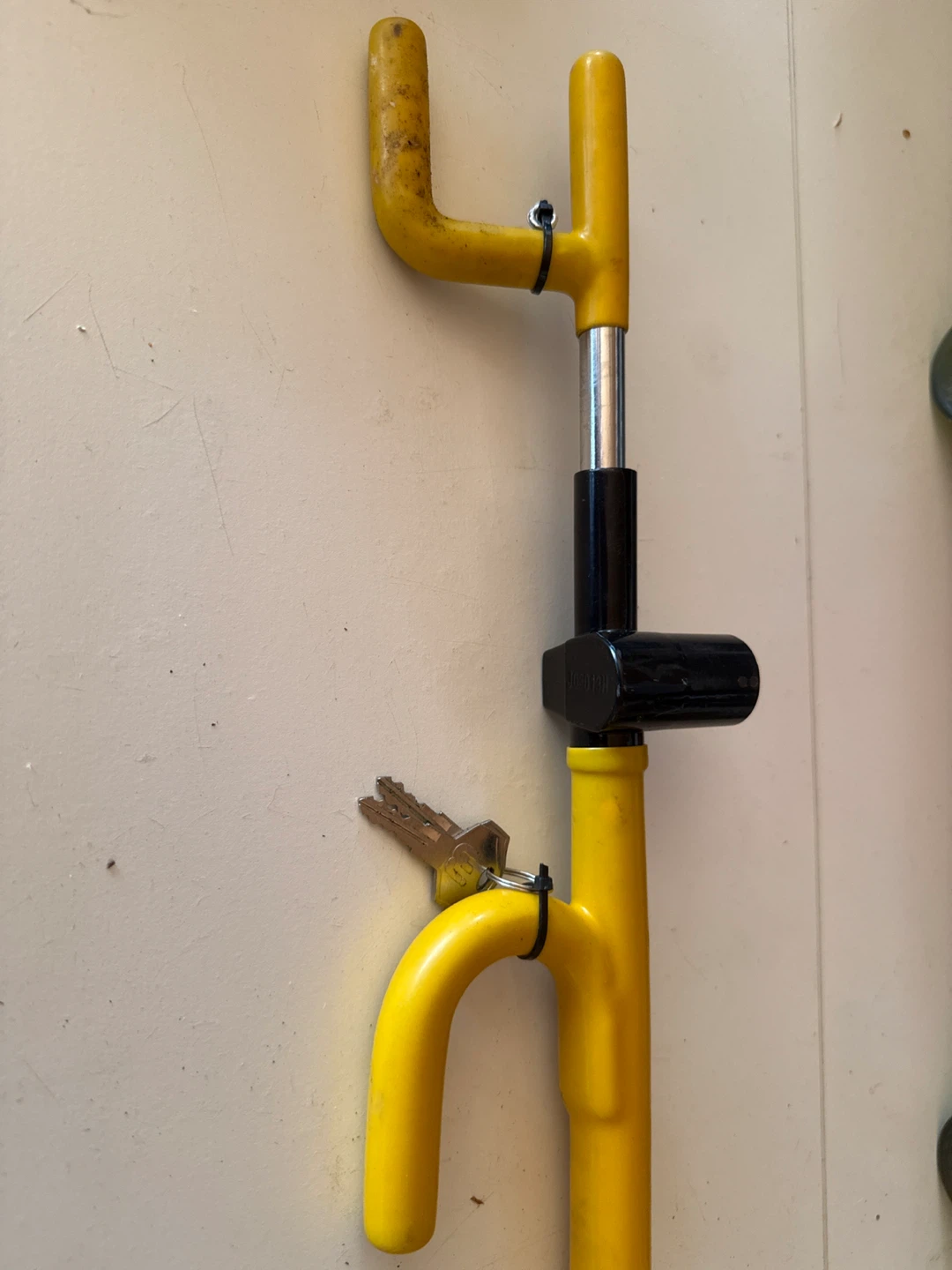 Yellow Auto Theft Task Force Steering Wheel Lock - photo 3