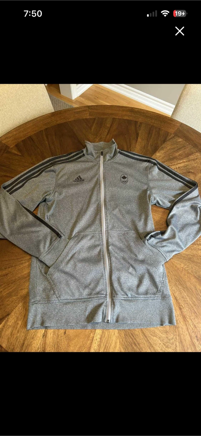 Adidas Climalite “Canada” zippered sweater