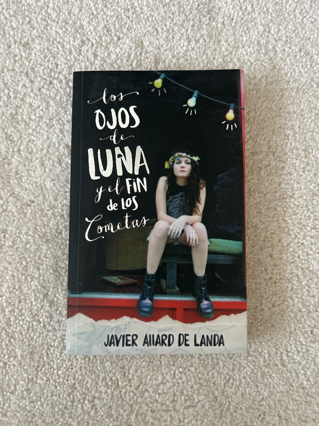 Los Ojos de Luna y el Fin de los Cometas Book
