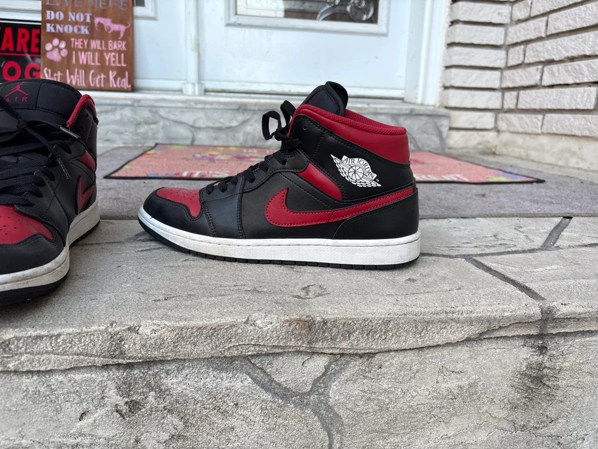 Air Jordan 1 Mid Sneakers - photo 2