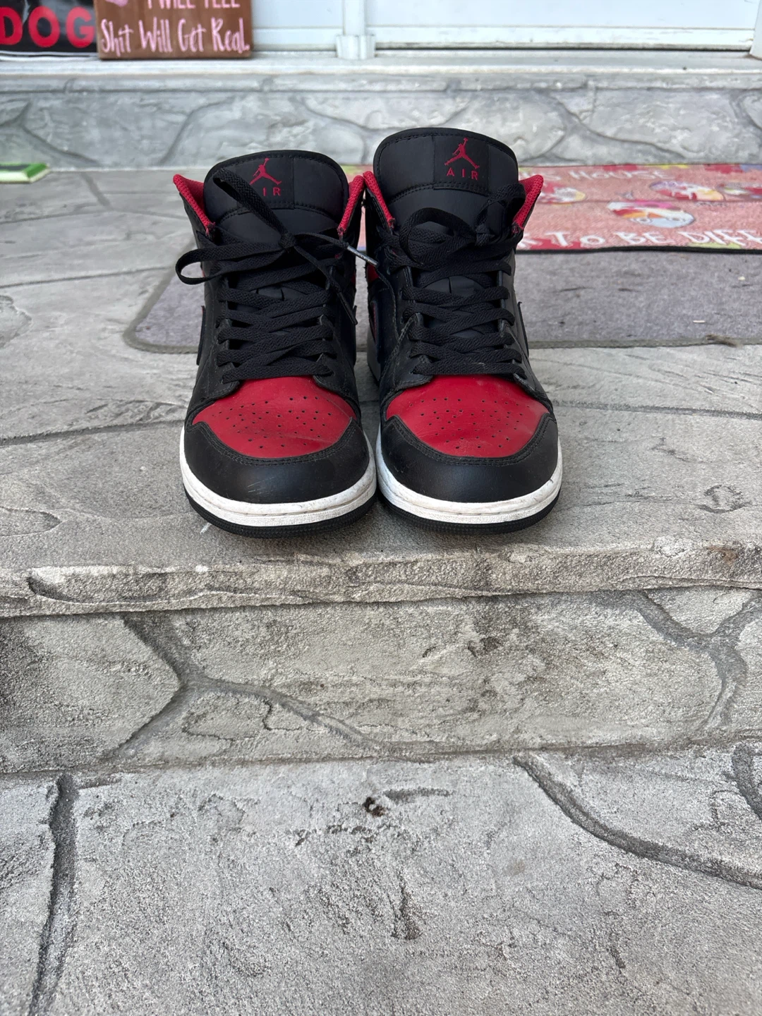 Air Jordan 1 Mid Sneakers
