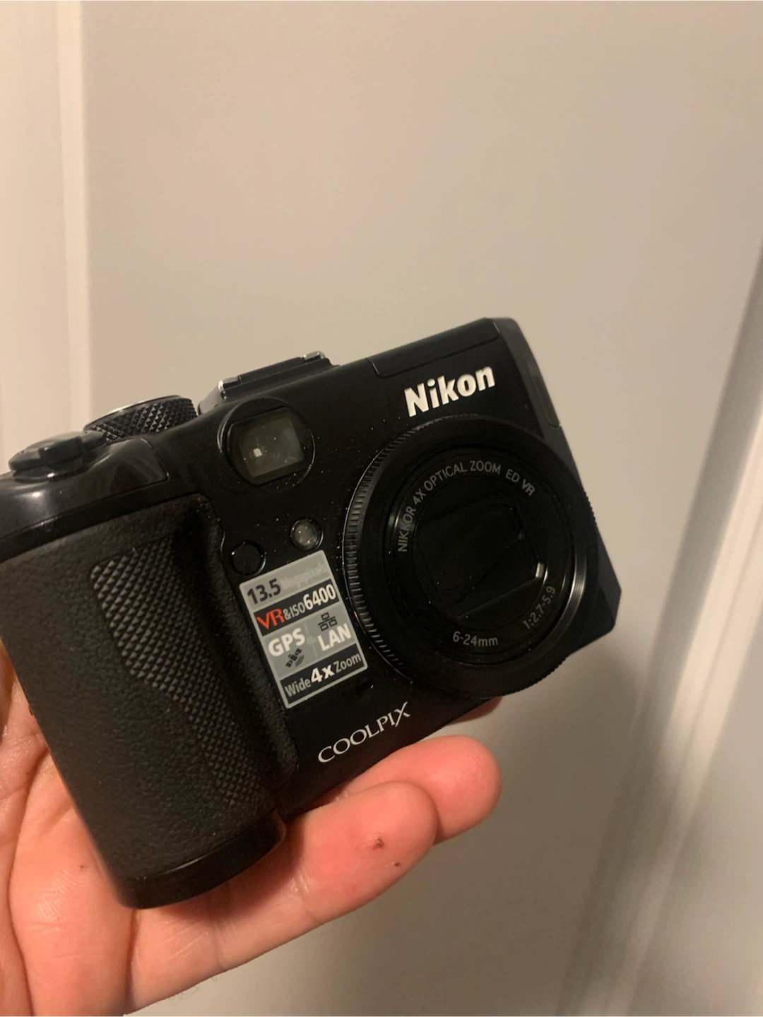 Nikon Coolpix P6000 Digital Camera