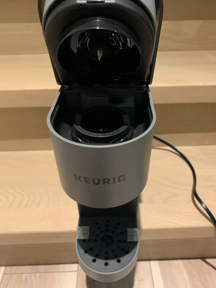 Keurig Single Serve Coffee Maker - photo 2