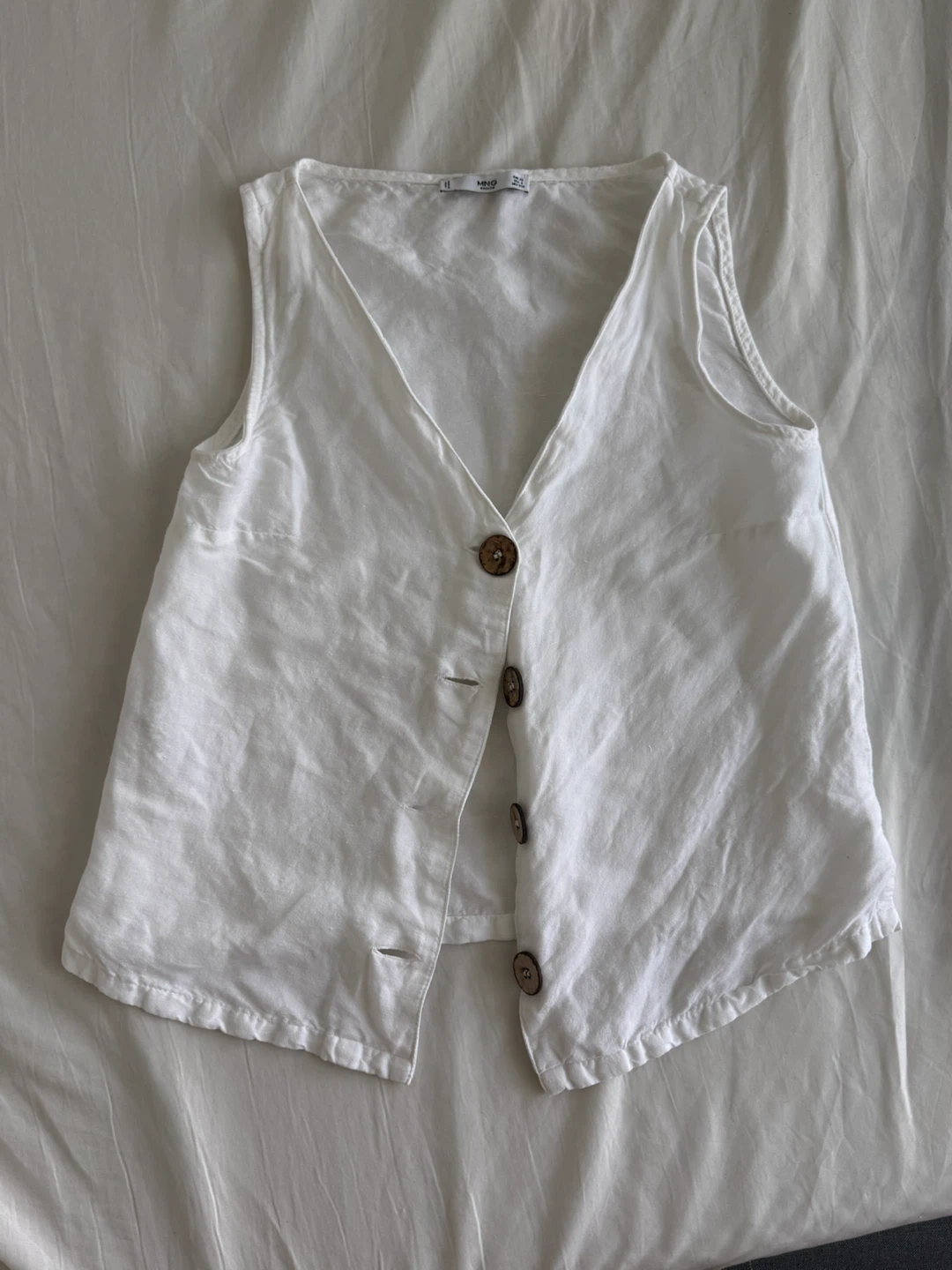 MNG Basics White Button-Up Vest