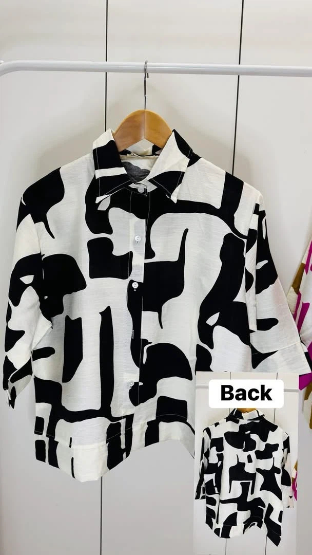 Abstract Print Button-Up Shirt - photo 2