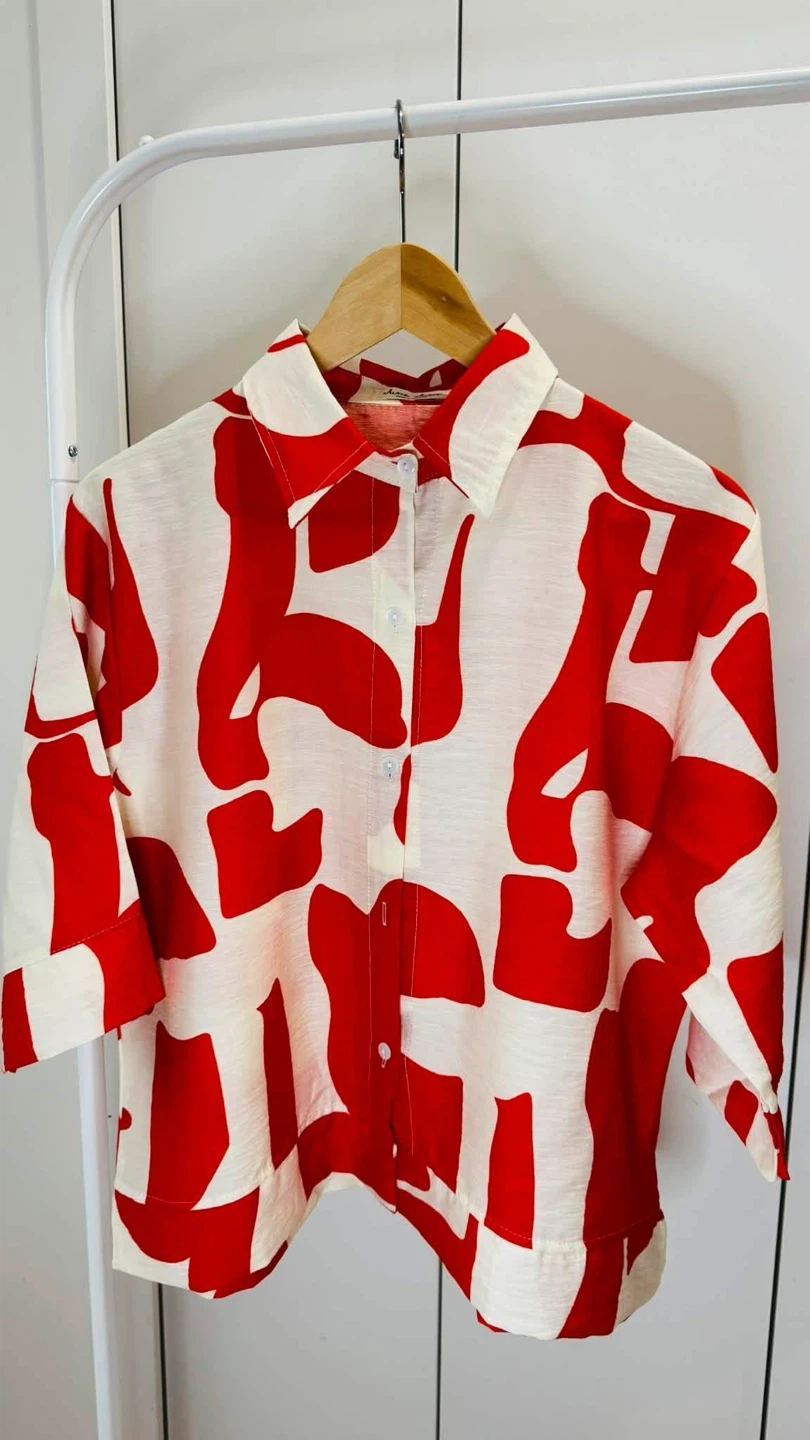 Abstract Print Button-Up Shirt - photo 5