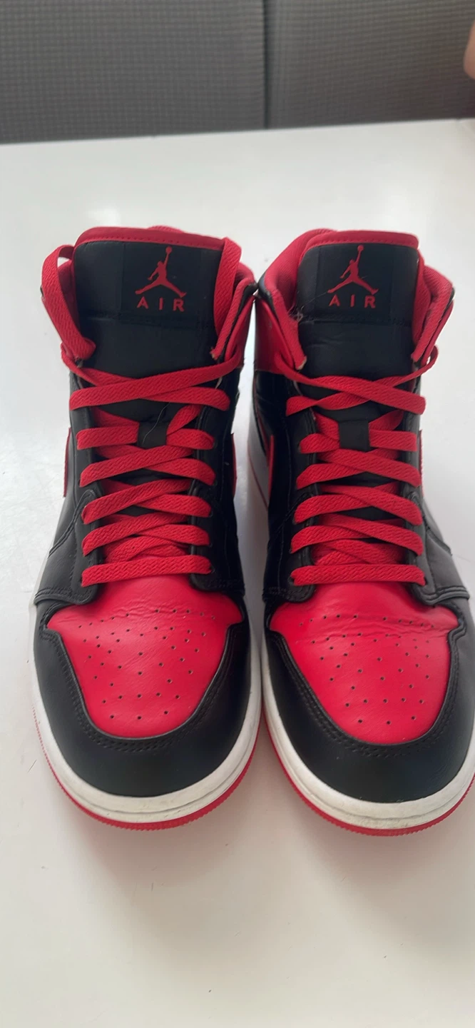 Air Jordan 1 Mid Black Red Sneakers