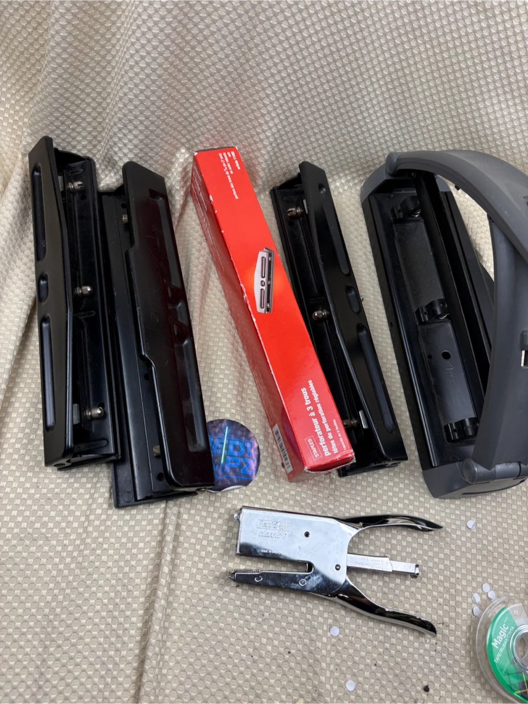 Paper Punch and Stapler Office Lot - photo 2