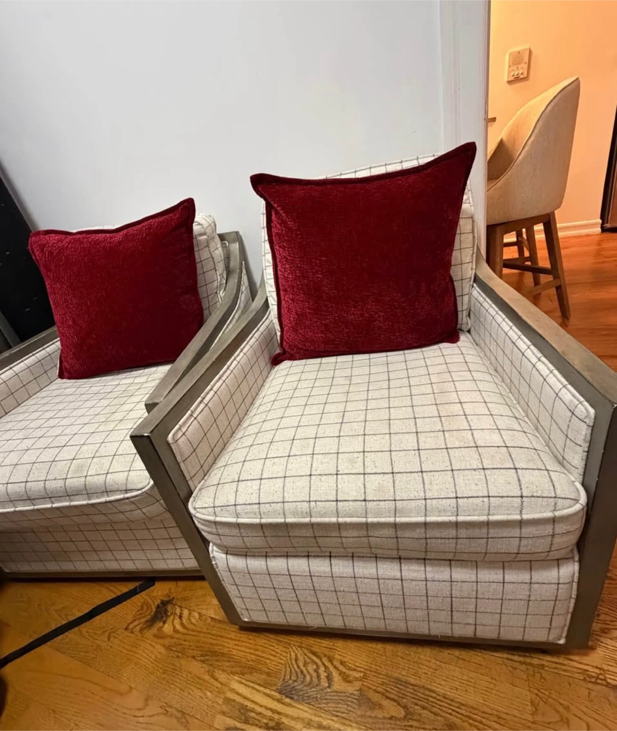 Pair of Accent Chairs - photo 2