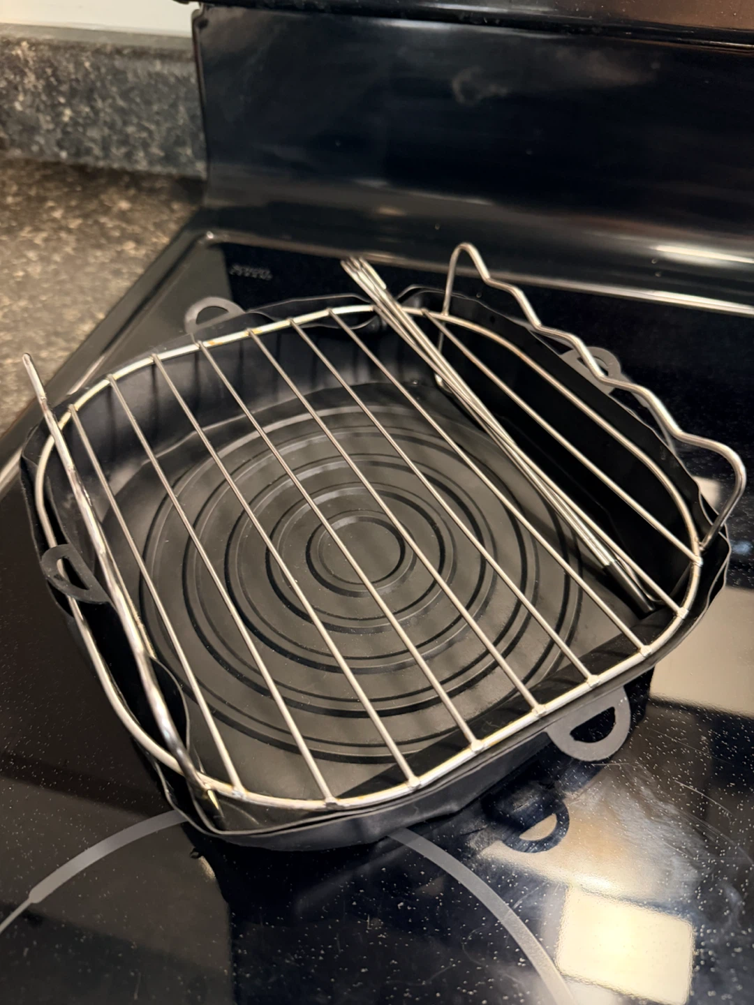 2 Reusable Silicone Air Fryer Liners + Rack - photo 5