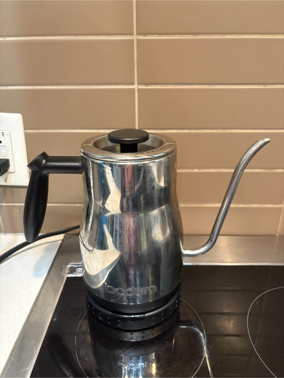 Bodum Bistro Gooseneck Electric Kettle