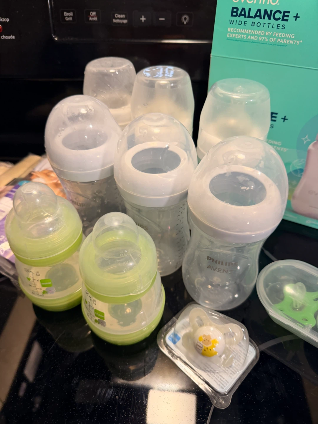 Baby Bottle Bundle – Philips Avent, Evenflo, MAM, Soothers - photo 2