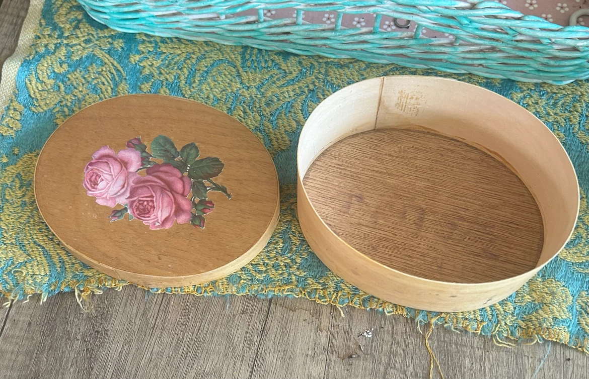 Vintage Rose Decorative Round Wooden Box - photo 3