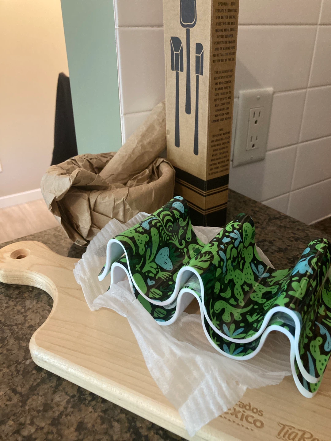 Taco Kit with wooden cutting board mortar & pestal