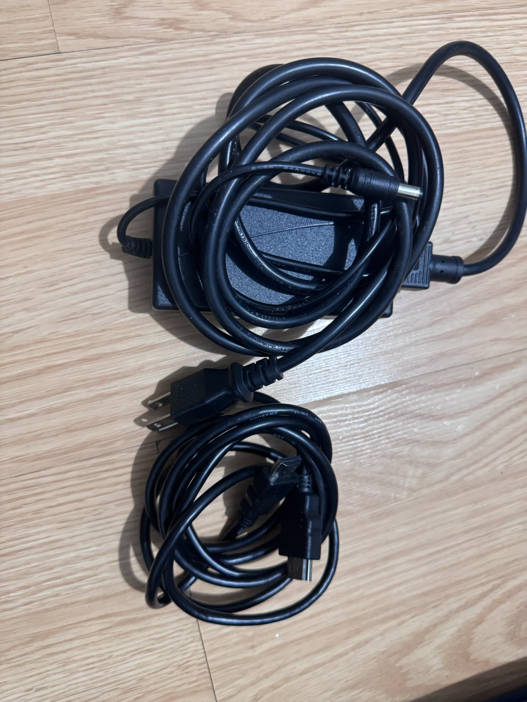 Duramax Pro Elastic Cords with Hooks & AC/DC Adapter - photo 3
