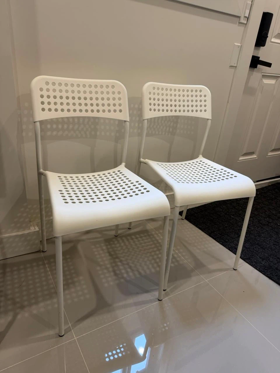 Moving Out Sale – IKEA UPPLAND Sofa, Coffee Table & 2 Chairs - photo 3