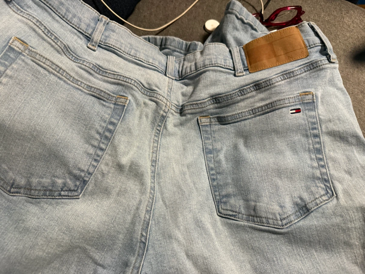Tommy Jeans Straight Fit Light Wash Jeans - photo 3