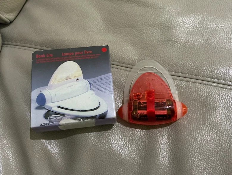 Book Lite Portable Reading Lamp - photo 2