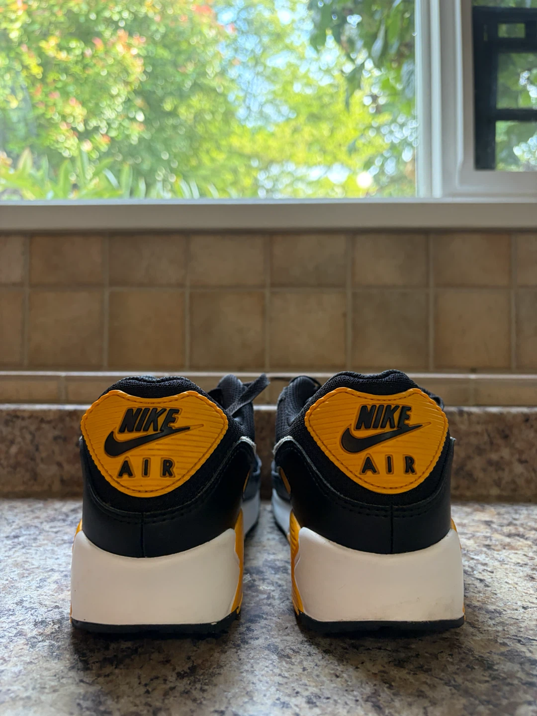 Nike Air Max 90 Shoes - photo 2