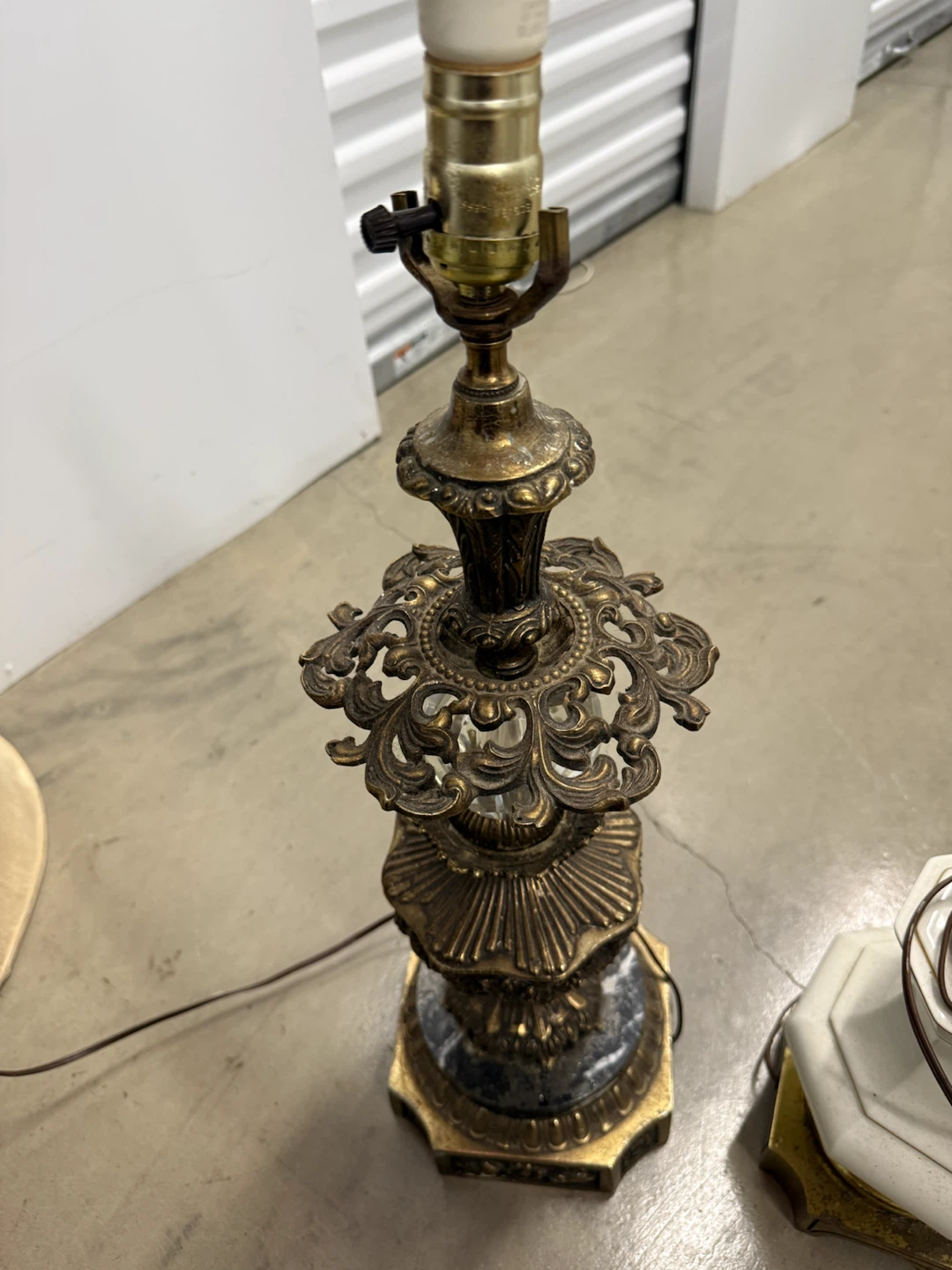 Vintage ornate table lamps (set of 2)
