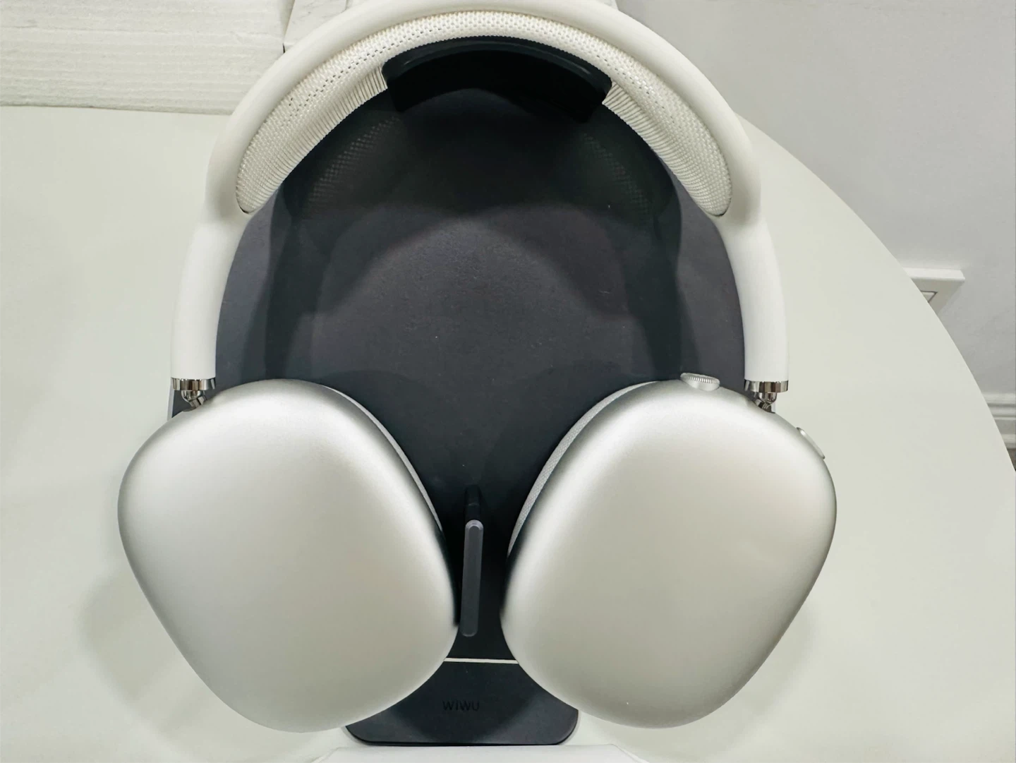 Apple AirPods Max Headphones - Silver - photo 2