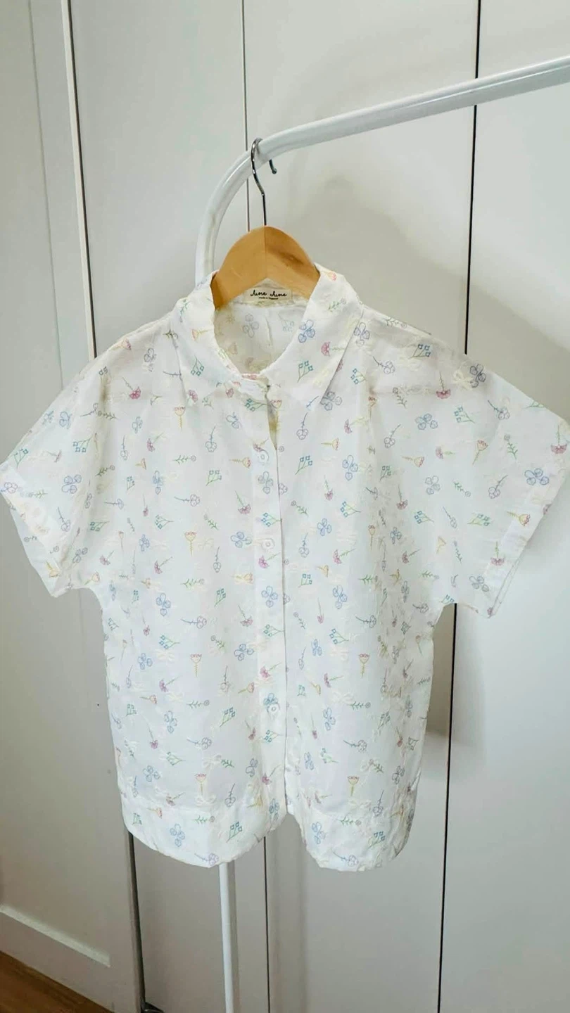 Women's Short Sleeve Button-Up eyelet embroidered Shirt