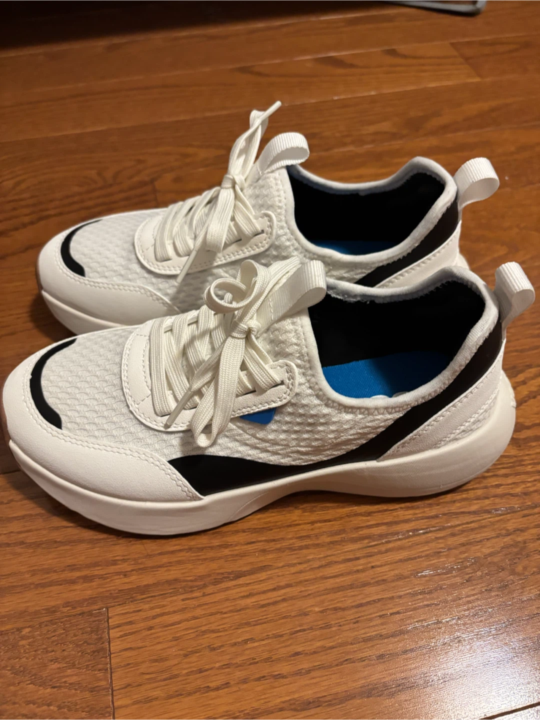 Brand new Vessi Pacific Waterproof Sneakers White - photo 3