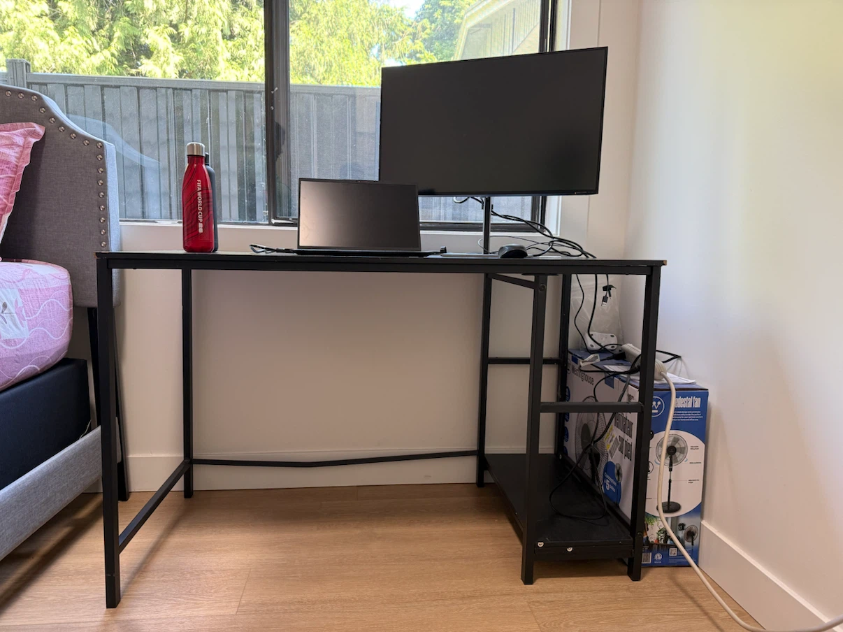 Moving out -Black Office Desk + Ergonomic Mesh Office Chair - photo 2