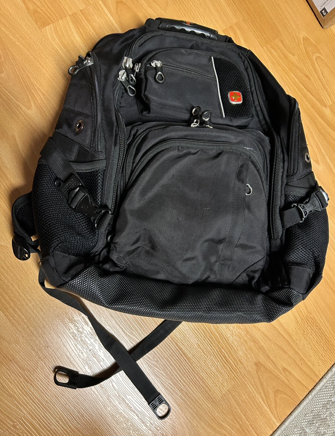 Swiss Gear Black Backpack - photo 4