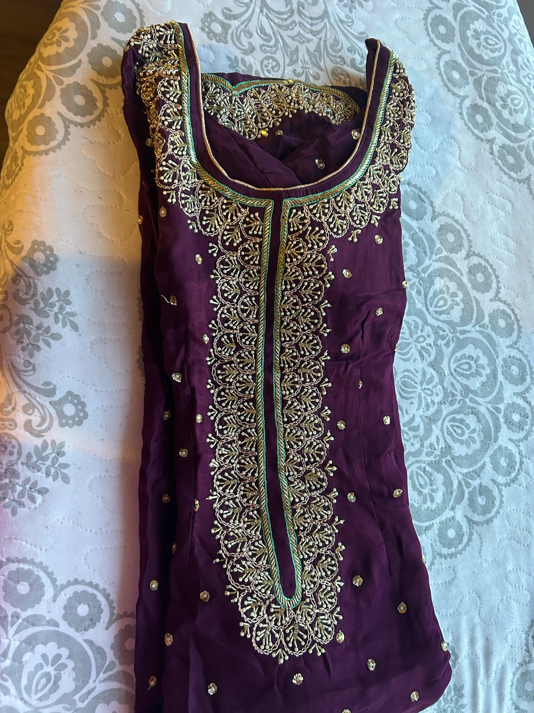 Embroidered Purple Salwar Kameez Suit with Green Dupatta - photo 5