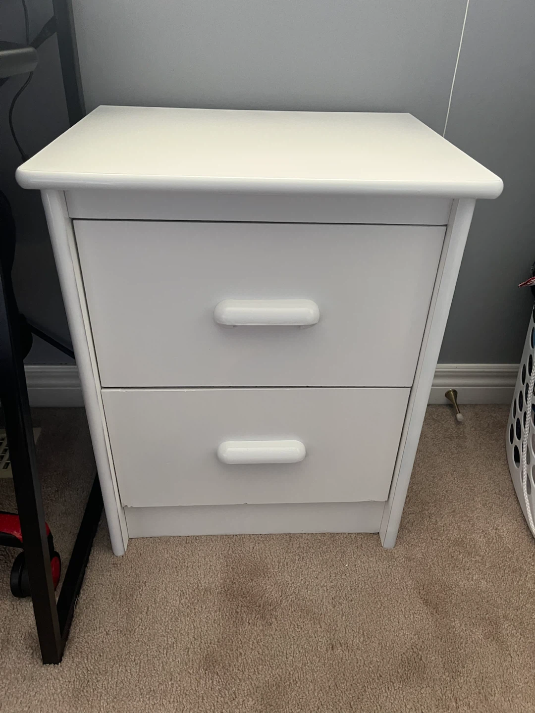 White 2-Drawer Nightstand