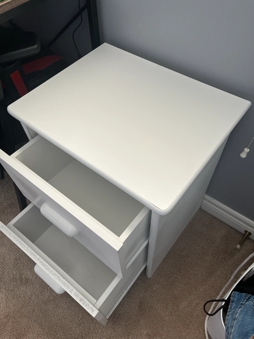 White 2-Drawer Nightstand - photo 4