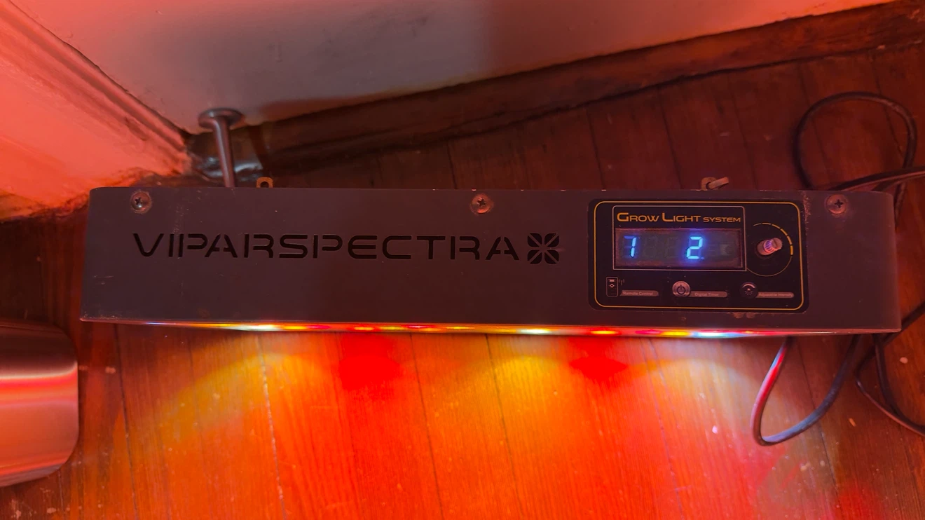 ViparSpectra VT300 Grow Light System - photo 4