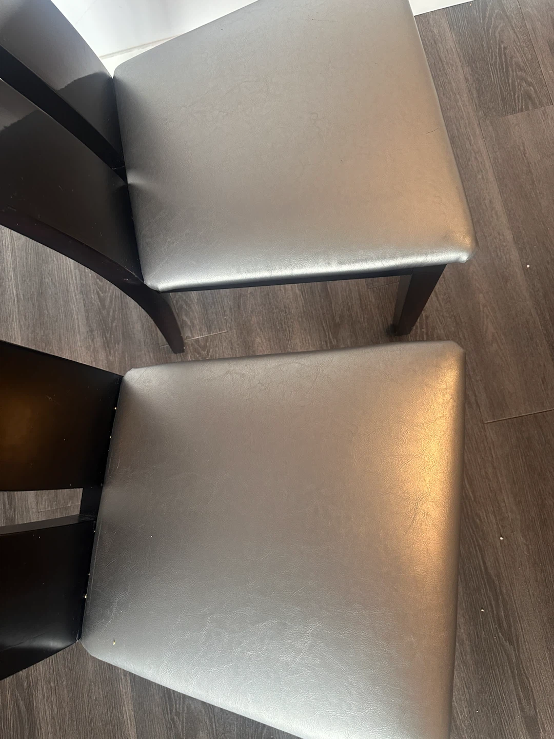 Set of 2 Dark Wood Dining Chairs with Silver Seats - photo 2