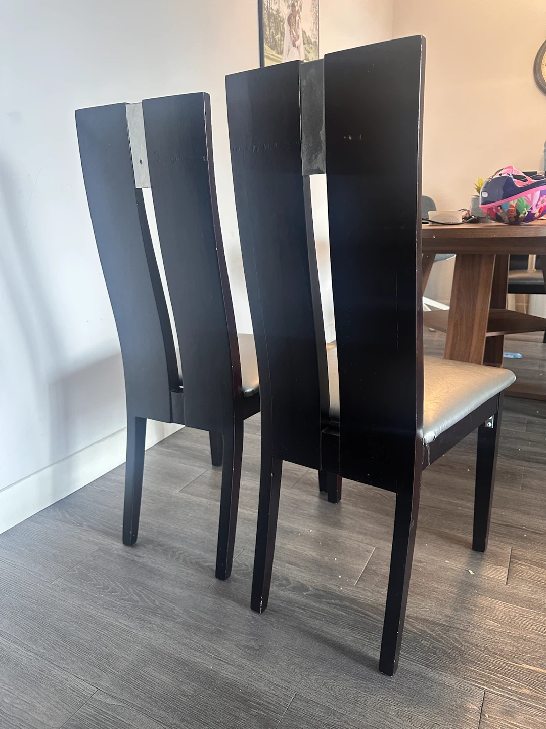 Set of 2 Dark Wood Dining Chairs with Silver Seats - photo 3
