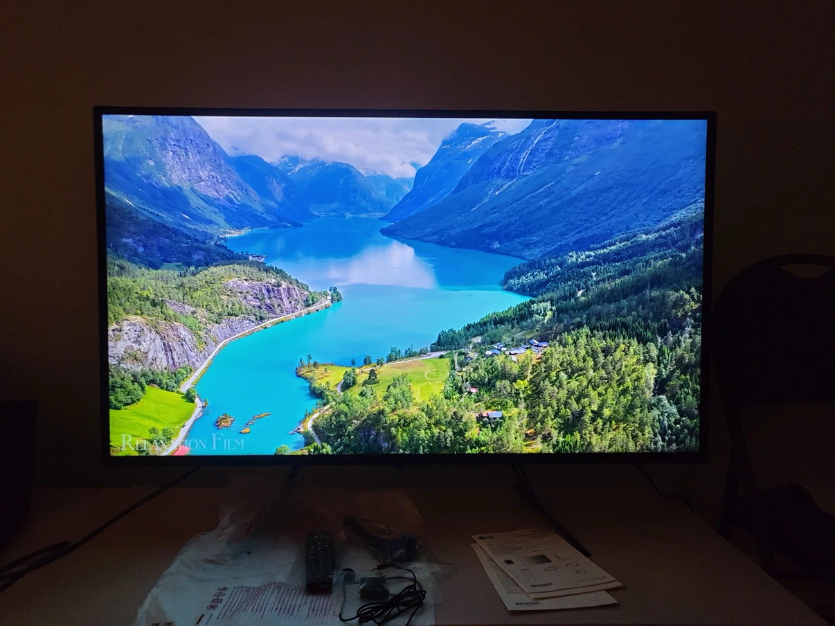 LG 49" Digital Signage Display - photo 5