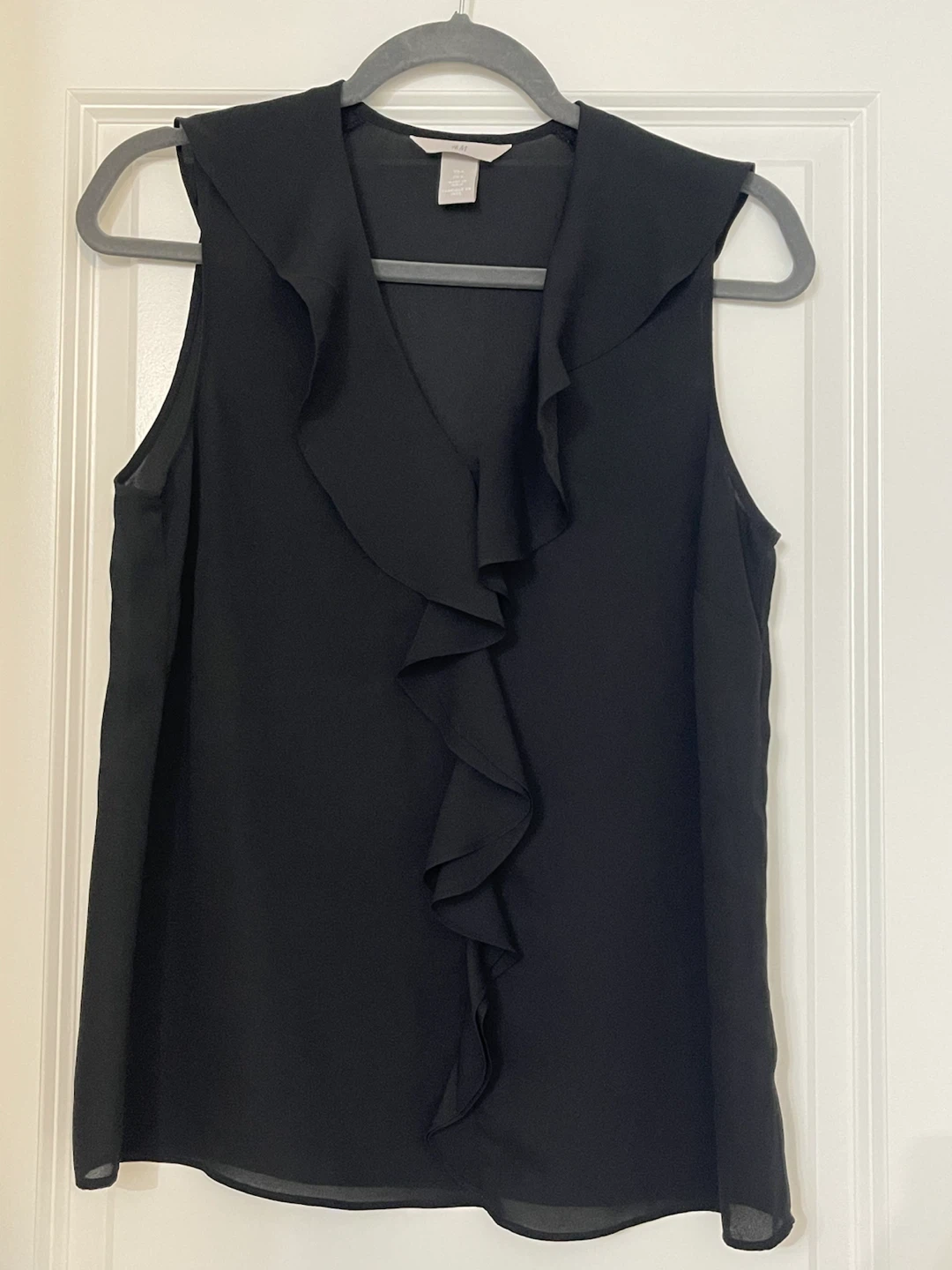 *Black chiffon sleeveless top size 6 $5*