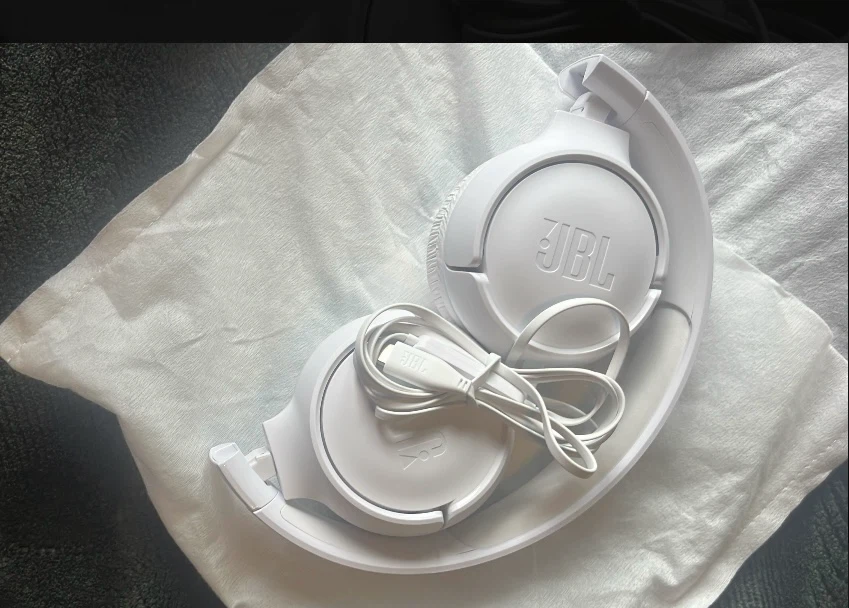 JBL Tune 520BT Wireless On-Ear Headphones - White - photo 2