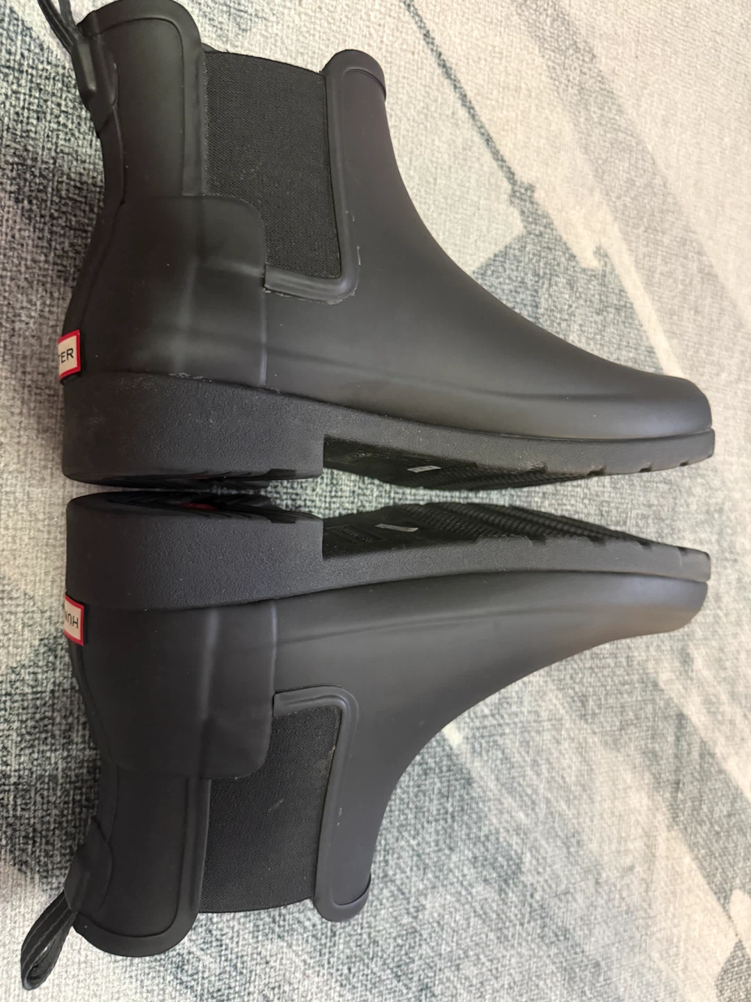 Women’s Hunter Chelsea Rain Boots & Socks - Size 10 - photo 4