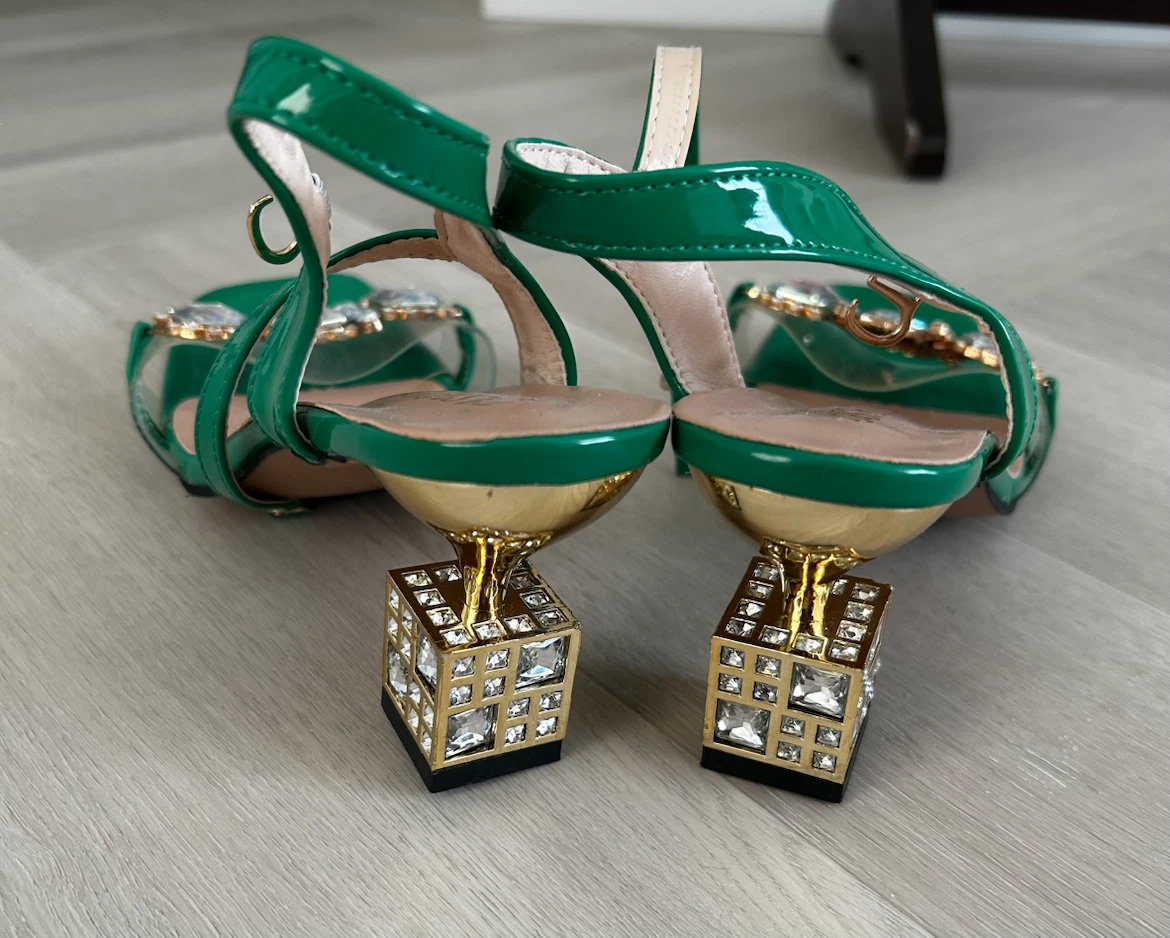 BRAND NEW Green jewelled heeled sandals - photo 3