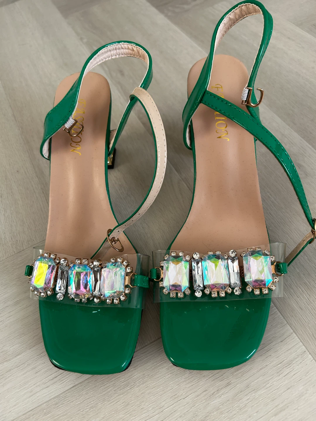 BRAND NEW Green jewelled heeled sandals - photo 4