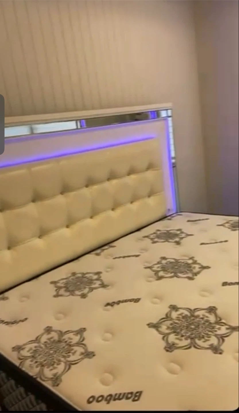 Queen bed with bigger mirror
