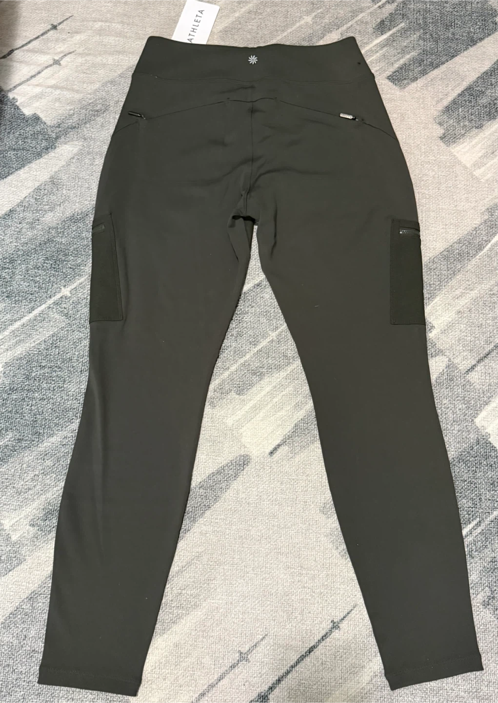 Ladies Athleta Headlands Hybrid Cargo Tight - Size 10 - BNWT - photo 4