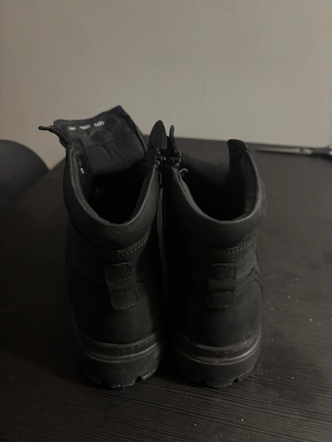 Greyder Black Leather Memory Foam Boots - Size 45 - photo 2